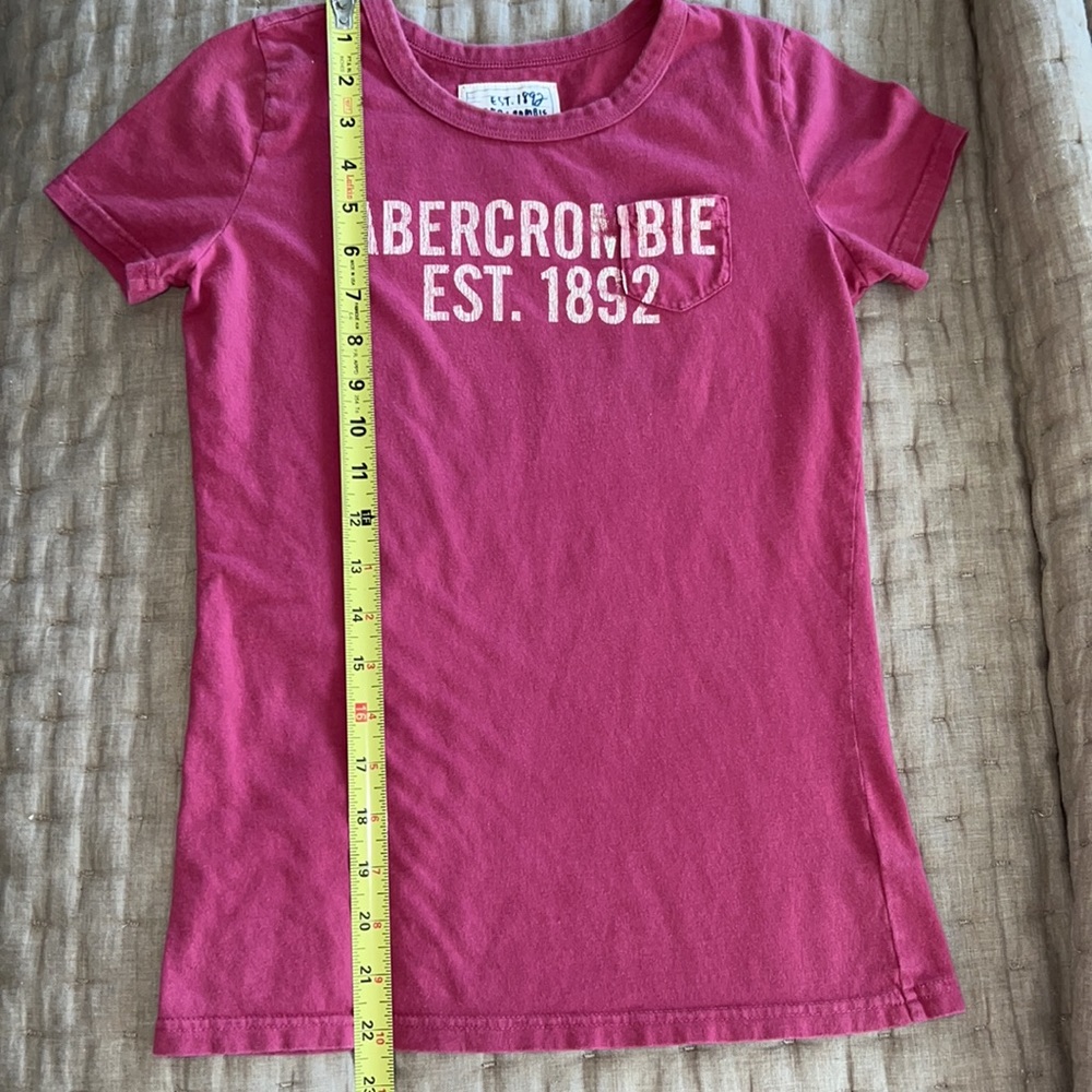 Abercrombie and Fitch tee - Picture 6 of 6